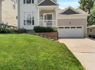 7012 Mitchell Ave, Saint Louis, MO 63117