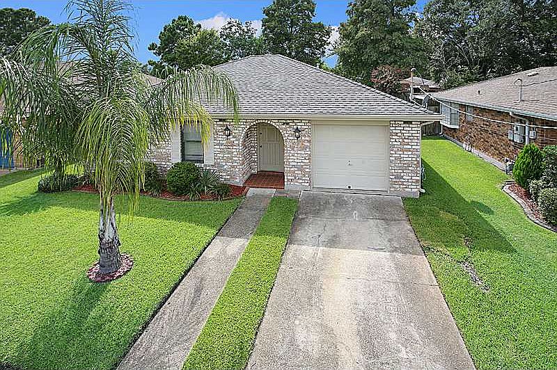 1st image of 3029 Roosevelt Blvd