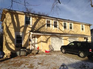 9166 W 78th Ter, Overland Park, KS 66204