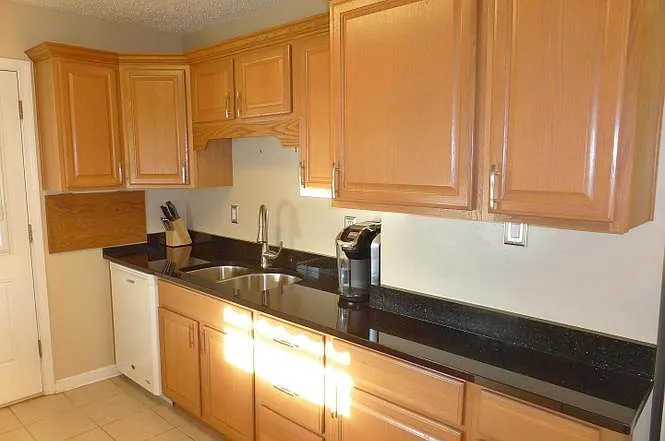 3212 Campbell Dr — Photo 3