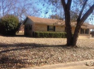 318 Charmont Dr, Charleston, AR 72933