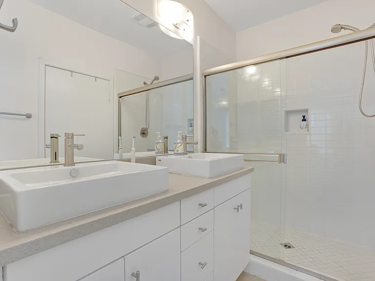 5640 Observation Ln — Photo 16