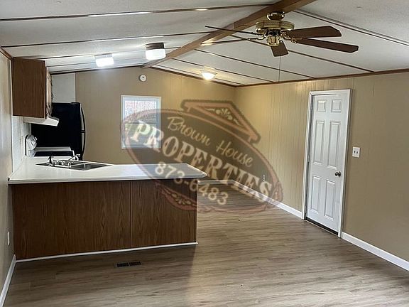 4th image of 236 Oak St Lot 5