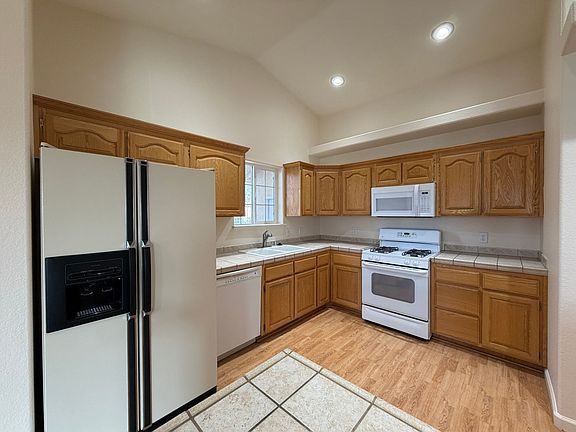 4th image of 1624 Ray Ct