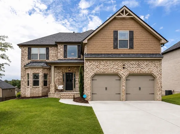3769 Lake End Dr, Loganville, GA 30052