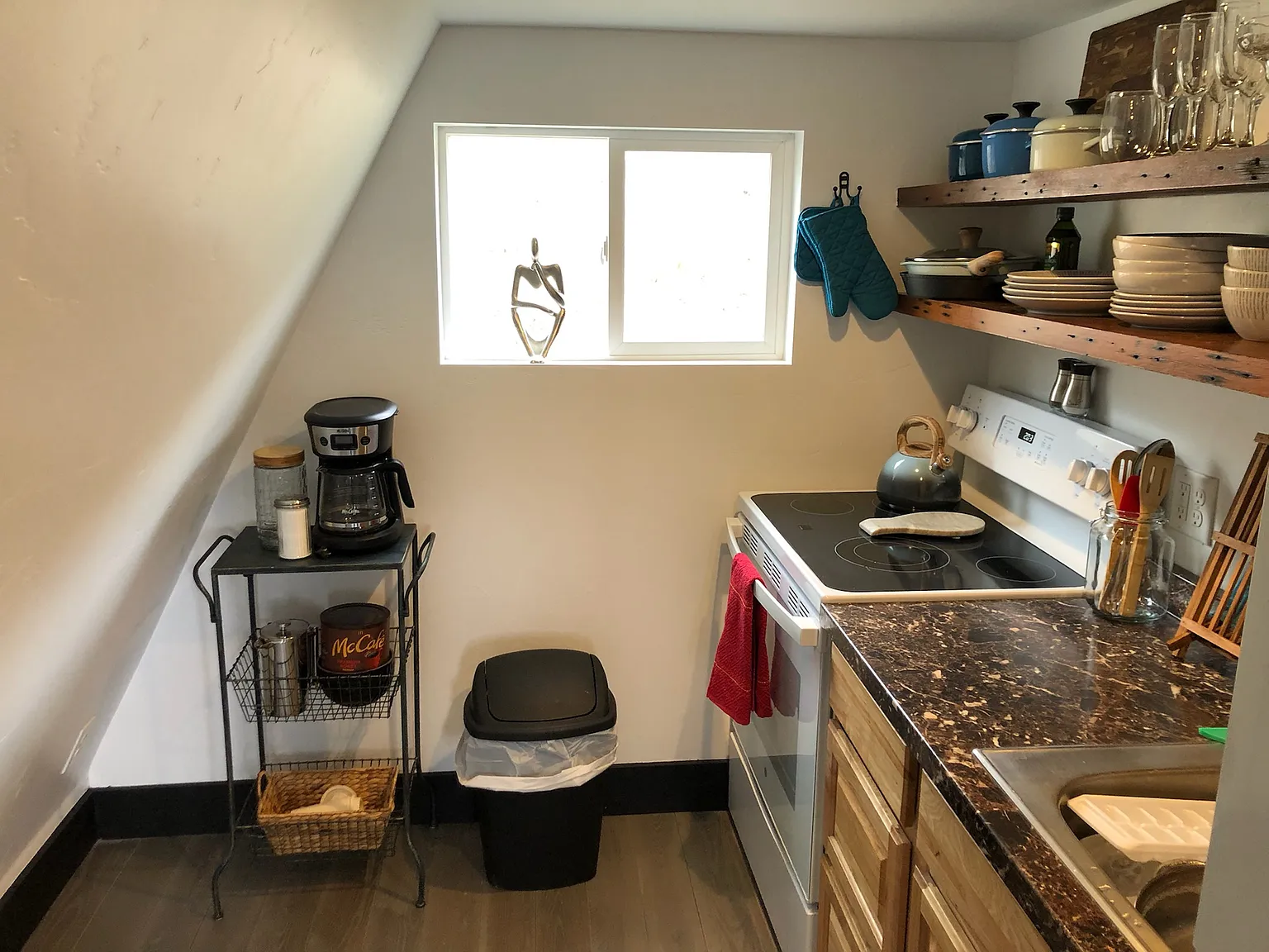 Studio, 380 sqft, $1,500 — Photo 4