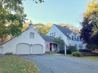 23 Woodlawn Dr, Winslow, ME 04901