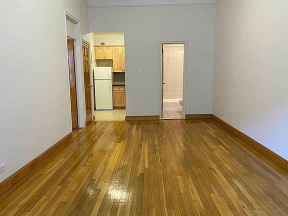 4th image of 12 W 75th St #2F