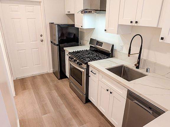 3rd image of 1477 California St