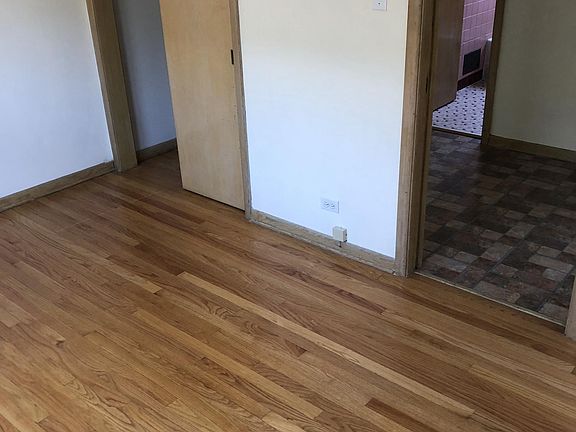 4th image of 5405 W Sunnyside Ave #2