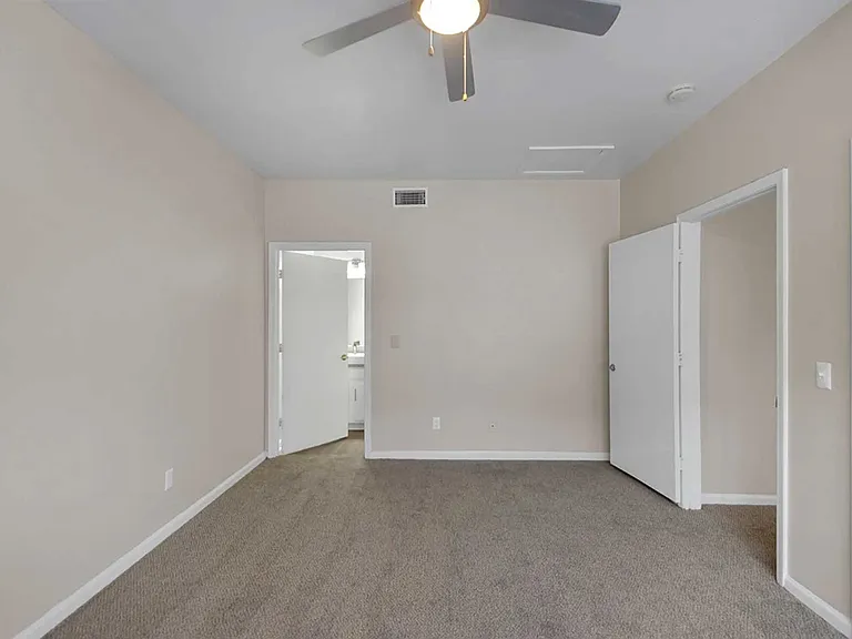 Parham Pointe — Photo 37