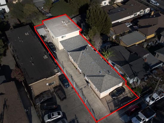 9318 Olive St, Oakland, CA 94603