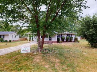 4 Pine Burr Ct, Piedmont, SC 29673