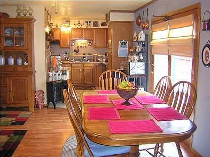 4th image of 2888 Karen Ln