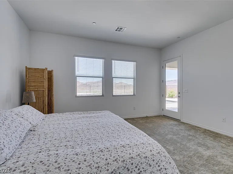 988 Edinburgh Fields Ct — Photo 30