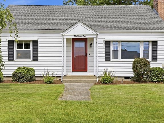 5th image of 271 Wildermere St