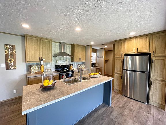 2nd image of 118 Jade Cir