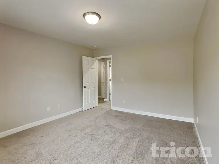 253 Water Mill Rd — Photo 11