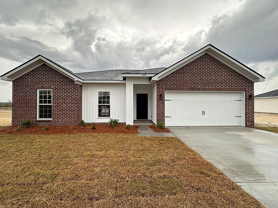 1st image of 1709 SE Arnold Dr