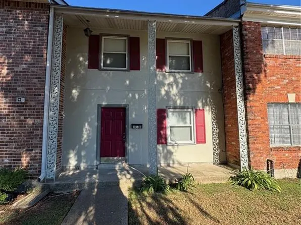 309B Cherry Blossom Ln, Gretna, LA 70056