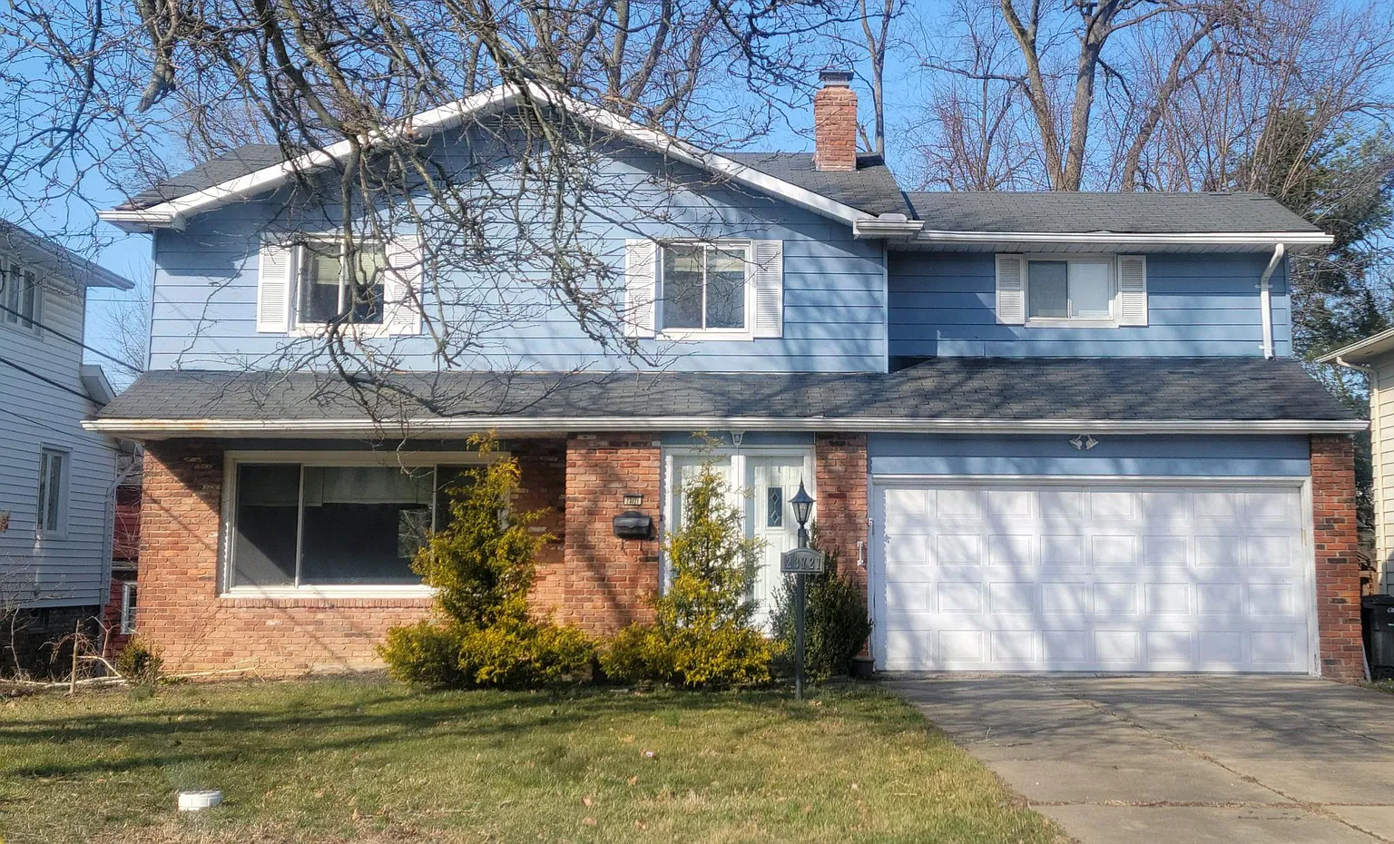 23721 Greenlawn Ave photo 1