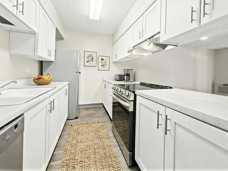 Falcon Run Apartments — Photo 25