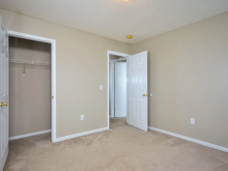 707 Virginia Ave — Photo 8