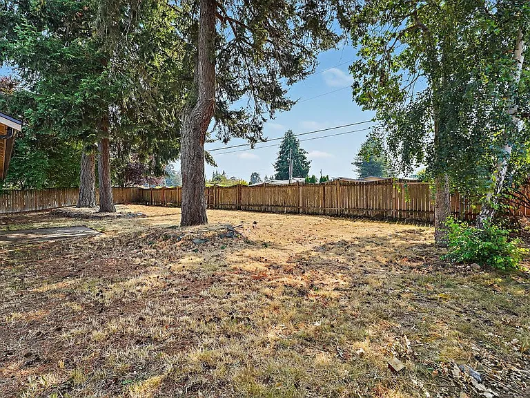 9123 Wendy Dr SE — Photo 38