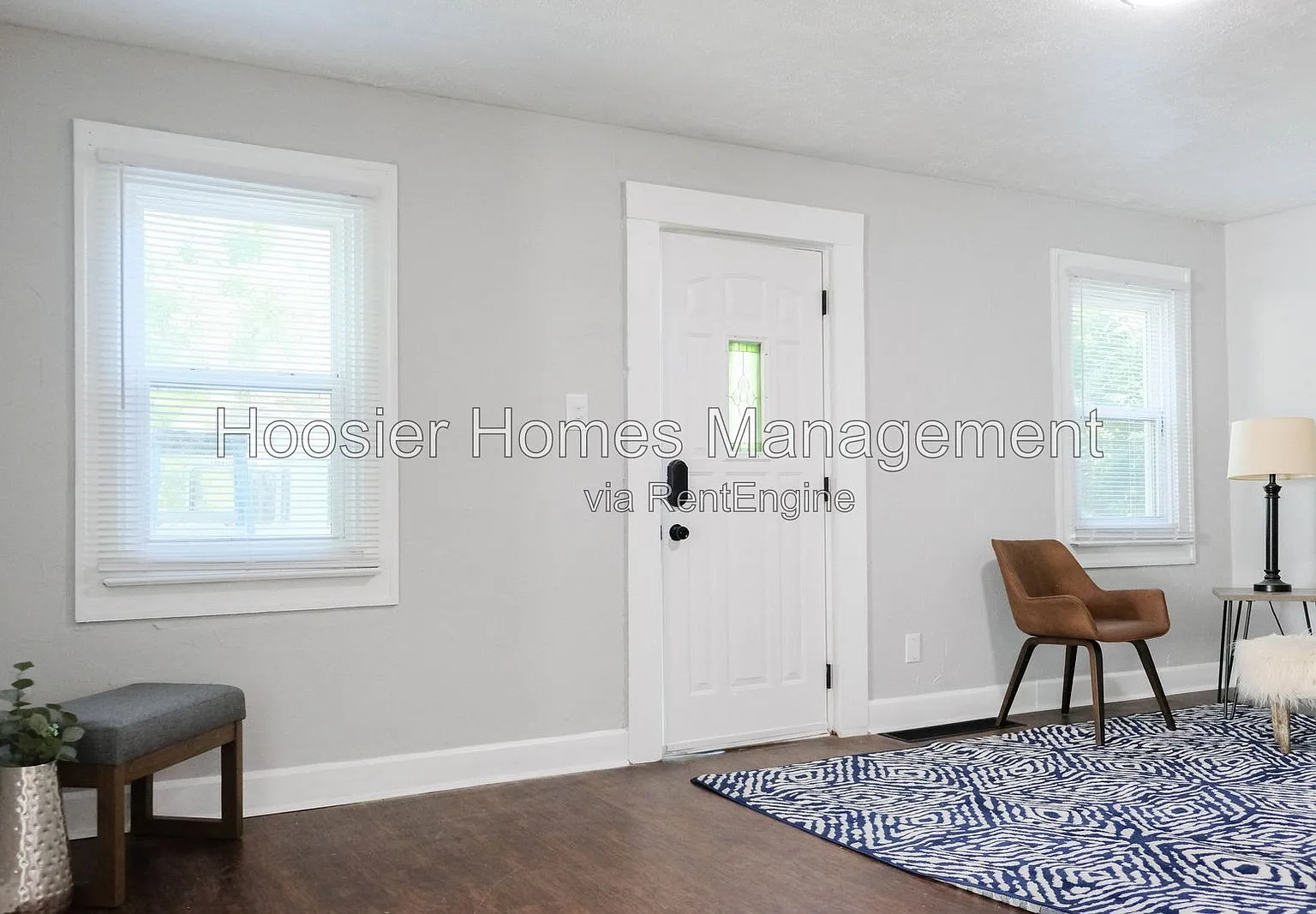 3 bed, 1.0 bath, 1210 sqft, $1,575 — Photo 3