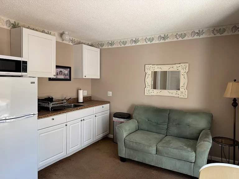 335 Driftwood Cir #A — Photo 2