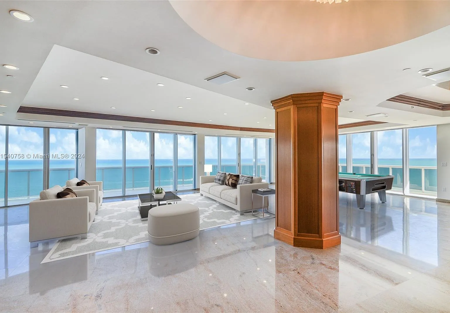 4 bed, 4.5 bath, 3770 sqft, $35,000 — Photo 2