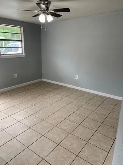 1011 Hackberry St #A — Photo 8