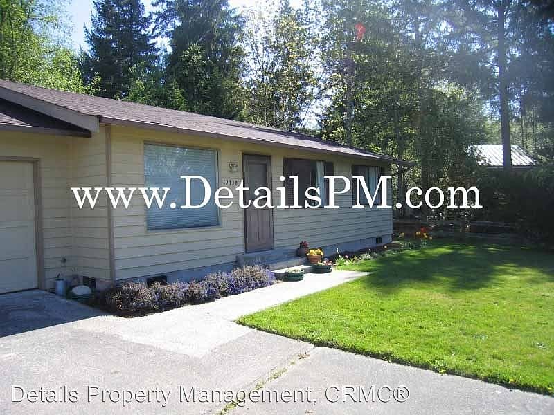 1st image of 19338 NE Crestwood Ct