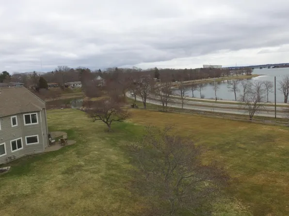 39 Back Cove Road #39, Portland, ME 04103