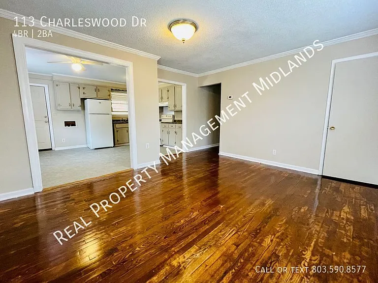 113 Charleswood Dr — Photo 4
