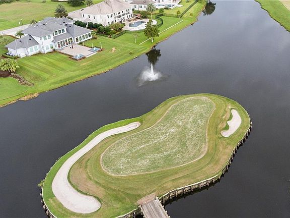 4th image of 13 Island Club Dr