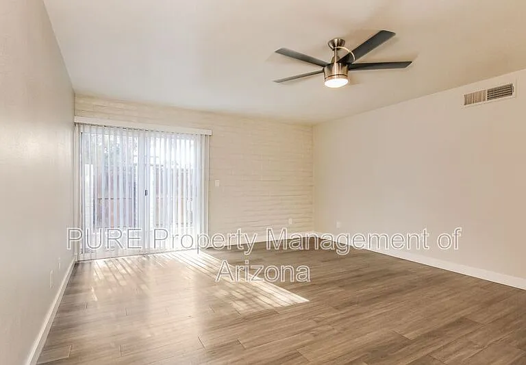 6801 N 17th Ave #4 — Photo 2