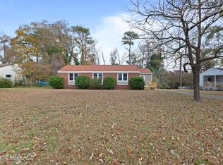 412 Houston Rd, Jacksonville, NC 28540