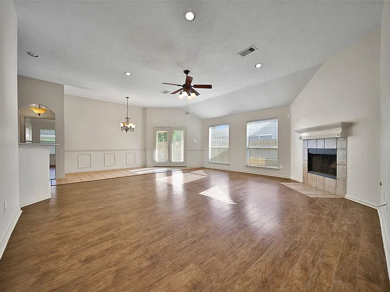 32026 Annice Ln — Photo 5
