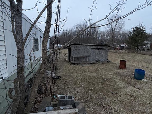 5th image of 3077 Phelps Lake Rd