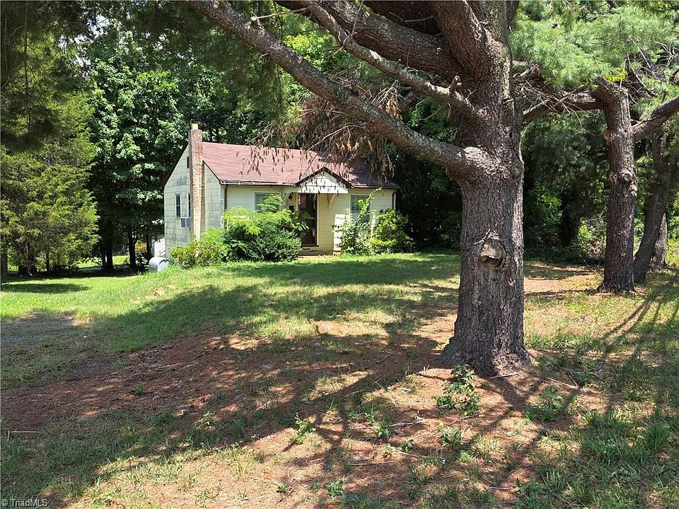 1st image of 3713 Country Club Rd