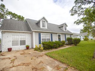1615 Gardenton St NW, Palm Bay, FL 32907
