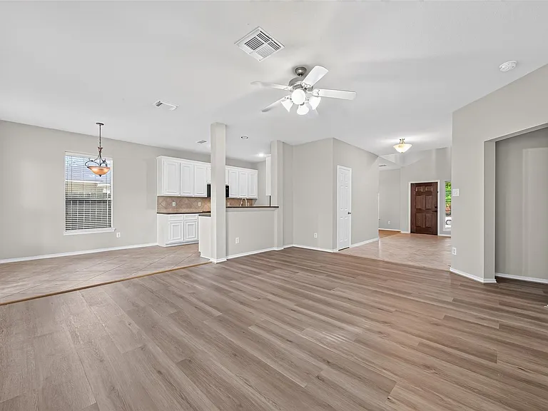 1807 Katlyn Ln — Photo 20