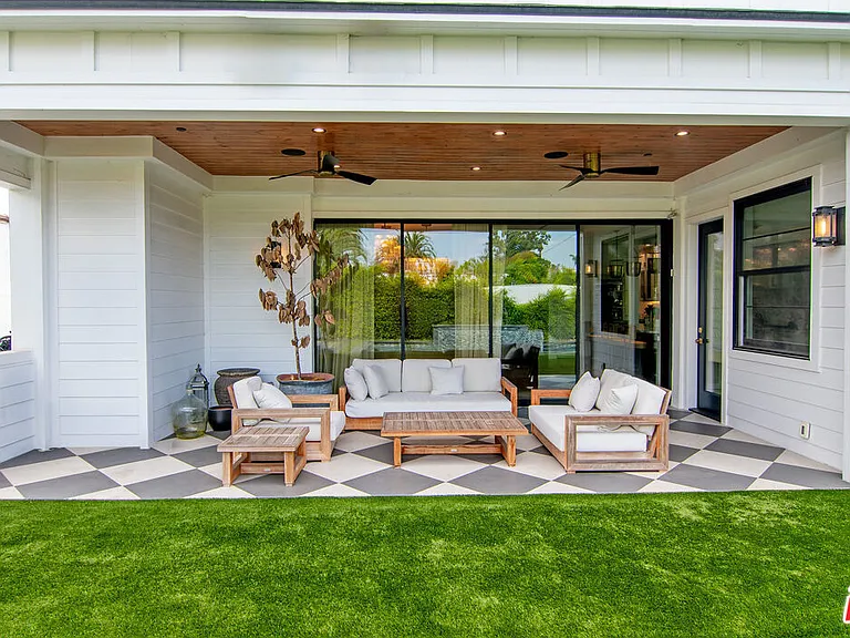 418 N Poinsettia Pl — Photo 63