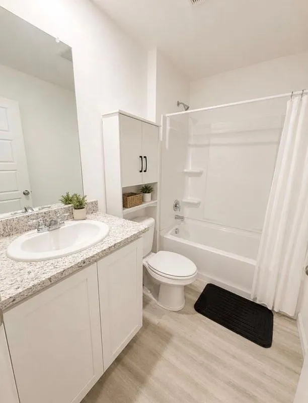 3 bed, 2.0 bath, 1188 sqft, $1,800 — Photo 3