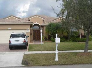 16523 Segovia Cir S, Pembroke Pines, FL 33331