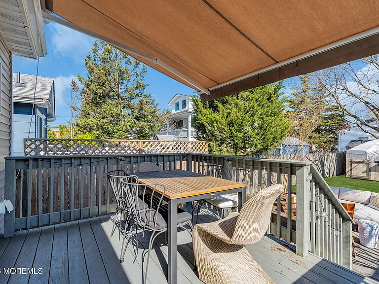 510 Lareine Ave — Photo 41