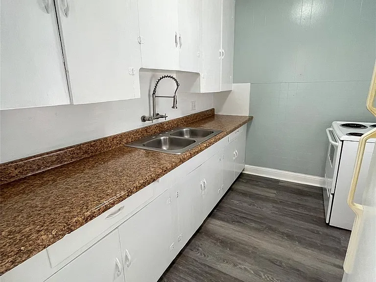 4114 Avenue S 1/2 #B — Photo 7