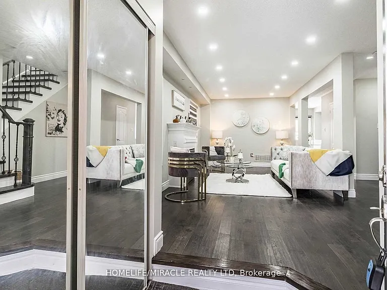 17 Roadmaster Ln #UPPER — Photo 20