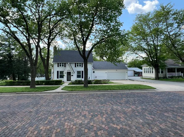 613 N Campbell Ave, Beloit, KS 67420